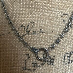 Elegant Silver Pendant Necklace